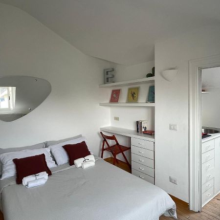 Tortona Tiny Attic Directly Connected To Duomo Apartment Милано Екстериор снимка